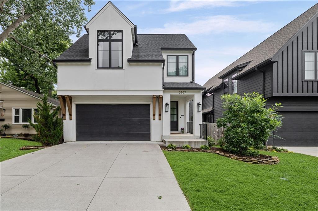 2207 W 48th Street