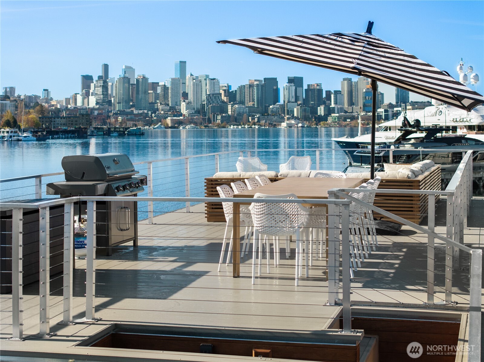 2309 N Northlake Way Unit 13
