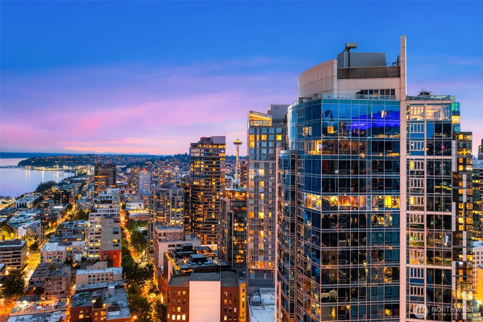 1521 2nd Avenue Unit: 3303