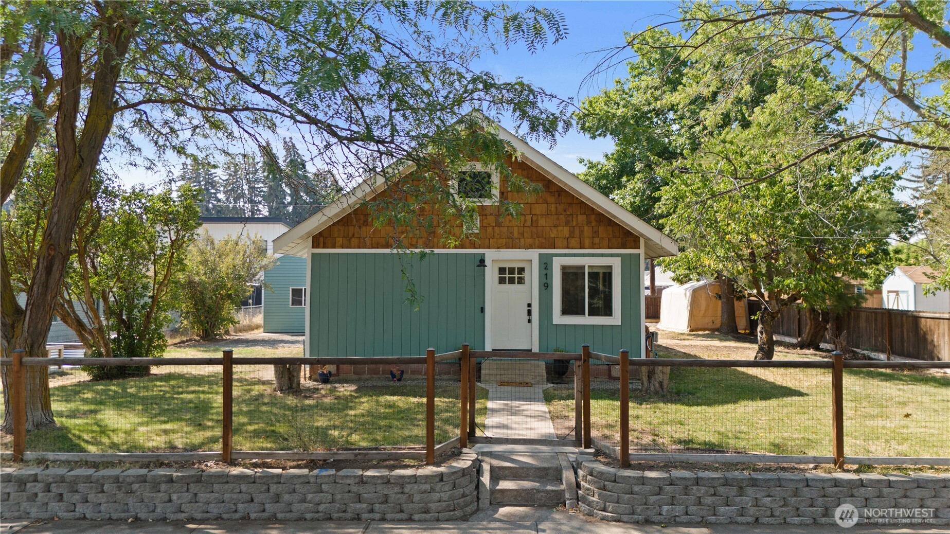 Property photo 1